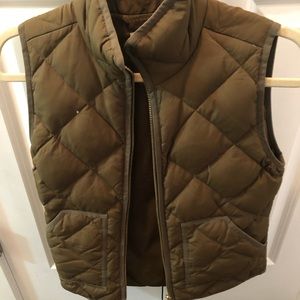 J.Crew factory women’s excursion quilted vest